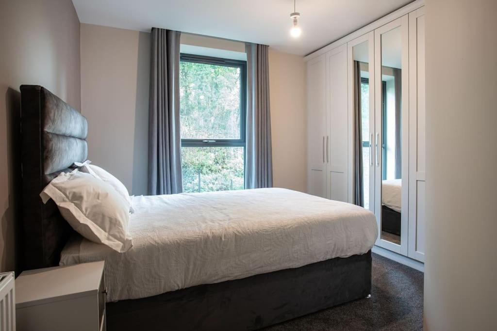 Stunning 2Br Next To The City Airport Bhd - Free Parking Belfast Exterior foto
